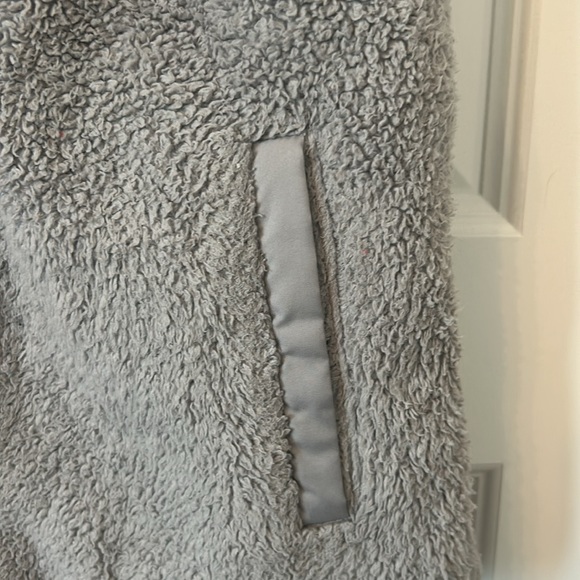 Patagonia fleece vest M - Picture 4 of 8